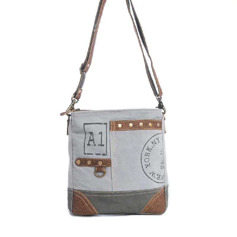 Classic Elegance Sales L' Postique Shoulder Bag Premium Bags, Special Prices