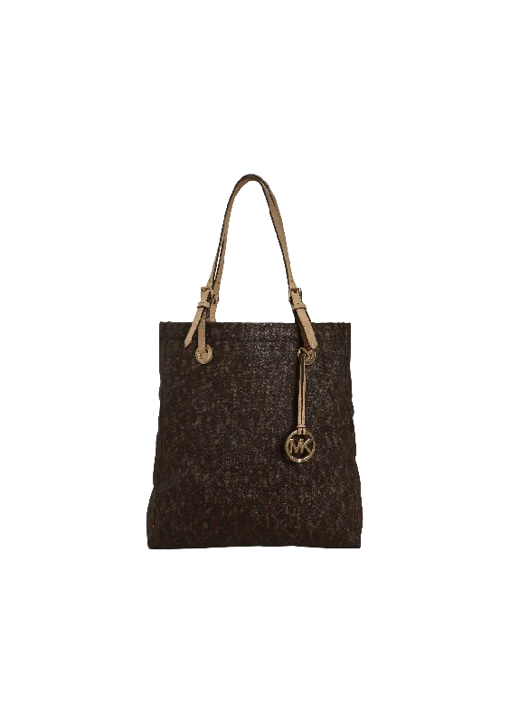 Designer Bags For Luxury Collectors With Offers JET SET TOTE The Perfect Bag Sale For A Seasonal Refresh Designer Bags For Luxury Collectors With Offers JET SET TOTE The Perfect Bag Sale For A Seasonal Refresh