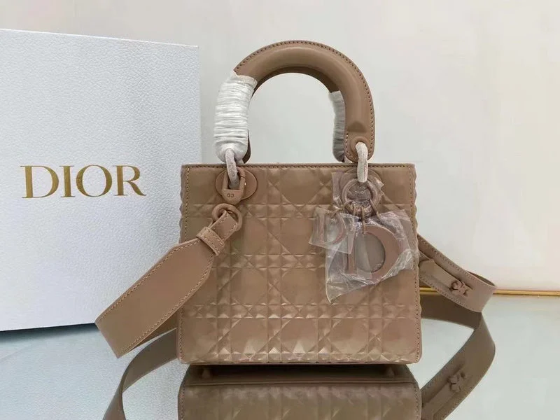 Sporty Bags For Active And Athletic Lifestyles LCE - DOR Bags - 430 Everyday Elegance At Special Prices Sporty Bags For Active And Athletic Lifestyles LCE - DOR Bags - 430 Everyday Elegance At Special Prices