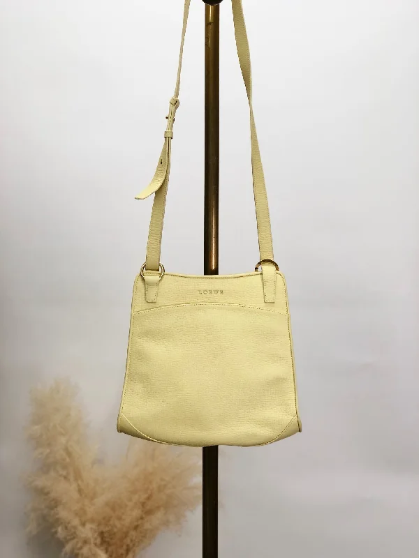 Everyday Elegance Sale LOEWE Logo Embossed Shoulder bag Yellow Vintage ijfzfe Premium Handbags With A Touch Of Elegance Everyday Elegance Sale LOEWE Logo Embossed Shoulder bag Yellow Vintage ijfzfe Premium Handbags With A Touch Of Elegance