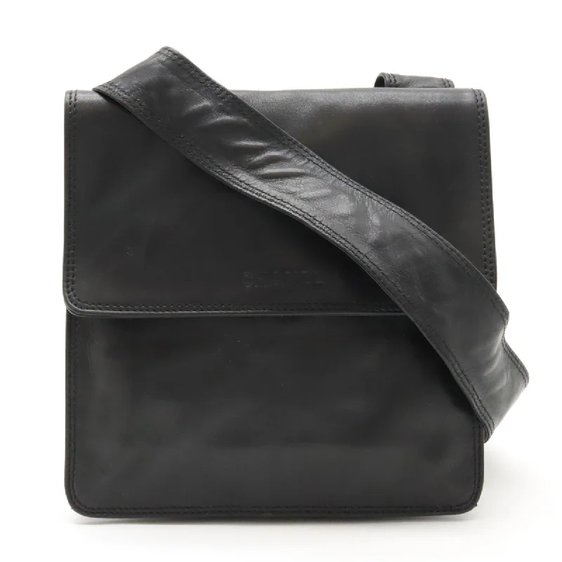 Timeless Elegance Sale Chanel Leather Logo Shoulder Bag Black Modern Handbags With Stylish Discounts Timeless Elegance Sale Chanel Leather Logo Shoulder Bag Black Modern Handbags With Stylish Discounts