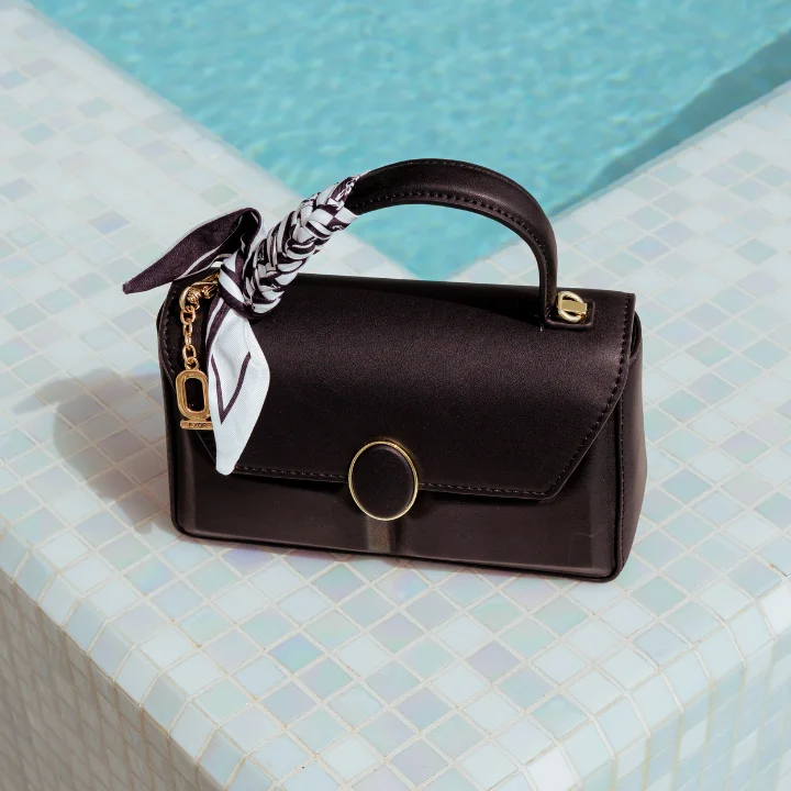 Urban Bags For City Life And Streetwear Fashion Classic versatile Handbag BD 100 Limited-Time Sale On Trendy Handbags – Don't Miss Out Urban Bags For City Life And Streetwear Fashion Classic versatile Handbag BD 100 Limited-Time Sale On Trendy Handbags – Don't Miss Out