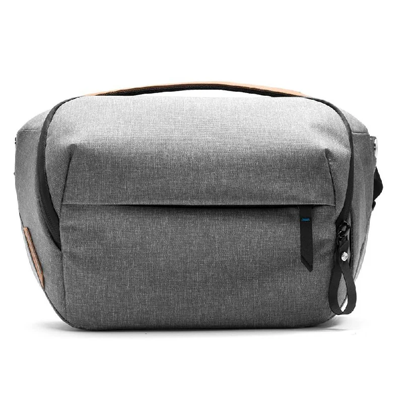 Compact Bags For Minimalist Travelers Peak Design Everyday Sling 5L - Ash Grab Stylish Bags Before They're Gone Compact Bags For Minimalist Travelers Peak Design Everyday Sling 5L - Ash Grab Stylish Bags Before They're Gone