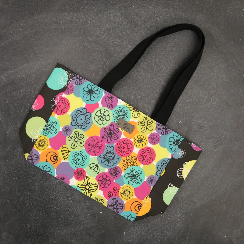 Seasonal Sale Bags Everyday Tote Bag in In The Margins The Best Handbag Sale Of The Season