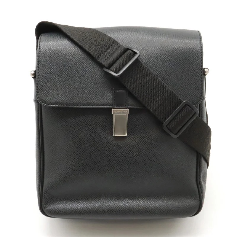 Elegant Bags For Formal Events And Luxury Occasions Louis Vuitton Taiga Leather Yelanga Shoulder Bag M30822 Sleek Bags, Perfect Prices Elegant Bags For Formal Events And Luxury Occasions Louis Vuitton Taiga Leather Yelanga Shoulder Bag M30822 Sleek Bags, Perfect Prices