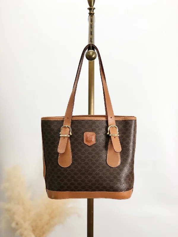 Luxury Fashion CELINE Macadam Blason Handbag Shoulder bag Brown Vintage hzzr6z The Best Handbag Deals Are Available Now Luxury Fashion CELINE Macadam Blason Handbag Shoulder bag Brown Vintage hzzr6z The Best Handbag Deals Are Available Now