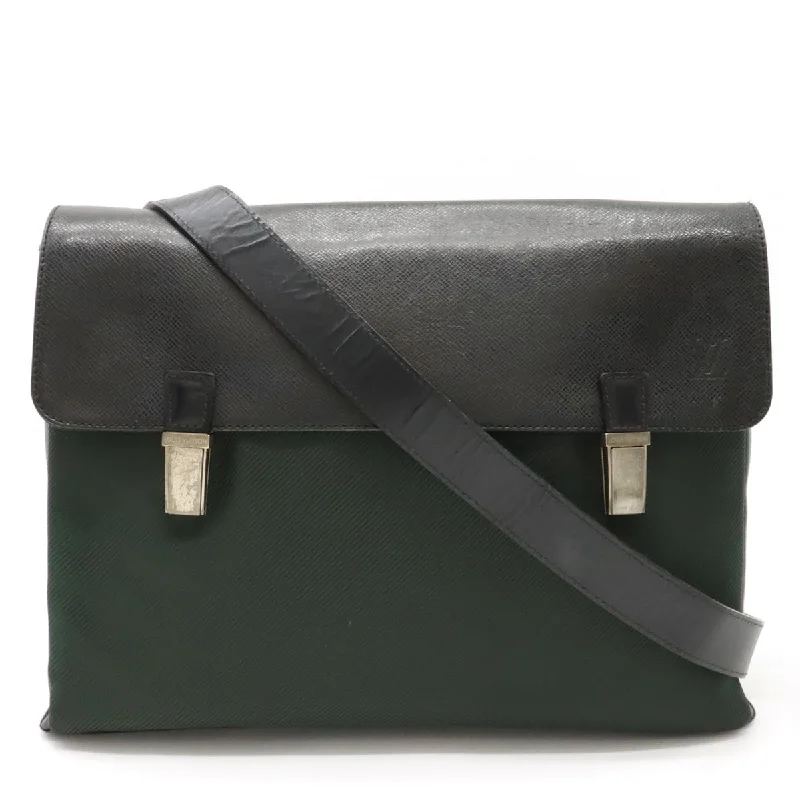 Seasonal Clearance Bags For Summer, Winter, Etc. Louis Vuitton Taiga Saratov GM Shoulder Bag M30882 Designer-Inspired Bags At Reduced Prices Seasonal Clearance Bags For Summer, Winter, Etc. Louis Vuitton Taiga Saratov GM Shoulder Bag M30882 Designer-Inspired Bags At Reduced Prices