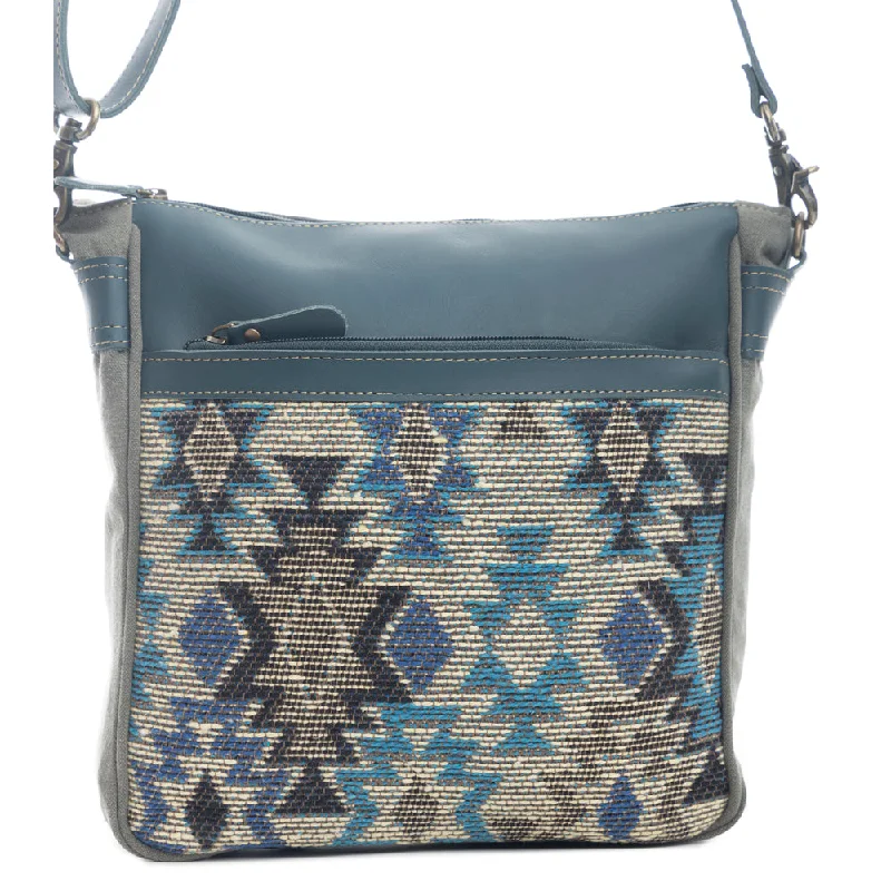 Holiday Attire Sale Zephyr Mesa Shoulder Bag Timeless Handbags At Reduced Prices
