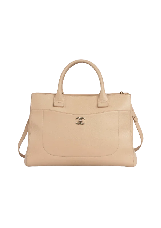 Luxurious Bags With Limited-Time Offers MEDIUM NEO EXECUTIVE TOTE CALFSKIN Fashion-Forward Bags At Limited-Time Offers Luxurious Bags With Limited-Time Offers MEDIUM NEO EXECUTIVE TOTE CALFSKIN Fashion-Forward Bags At Limited-Time Offers