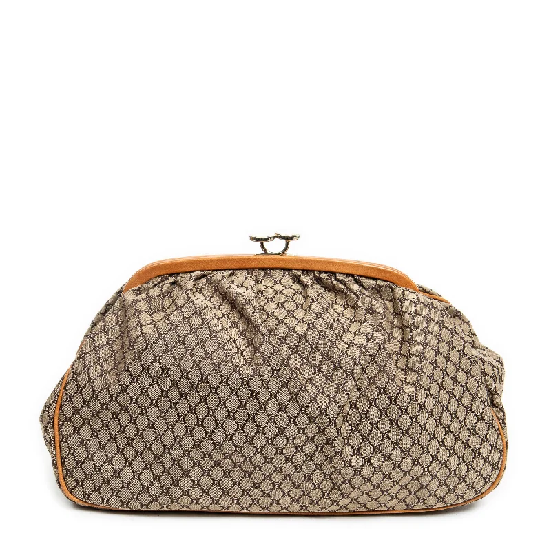 Vintage Large Frame Clutch Chic Handbags At Special Promotional Prices