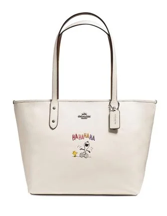 Luxury Seekers Coach Peanuts City Zip Tote in Refined Natural Pebble Leather with Snoopy Premium Quality Bags At Affordable Prices Luxury Seekers Coach Peanuts City Zip Tote in Refined Natural Pebble Leather with Snoopy Premium Quality Bags At Affordable Prices