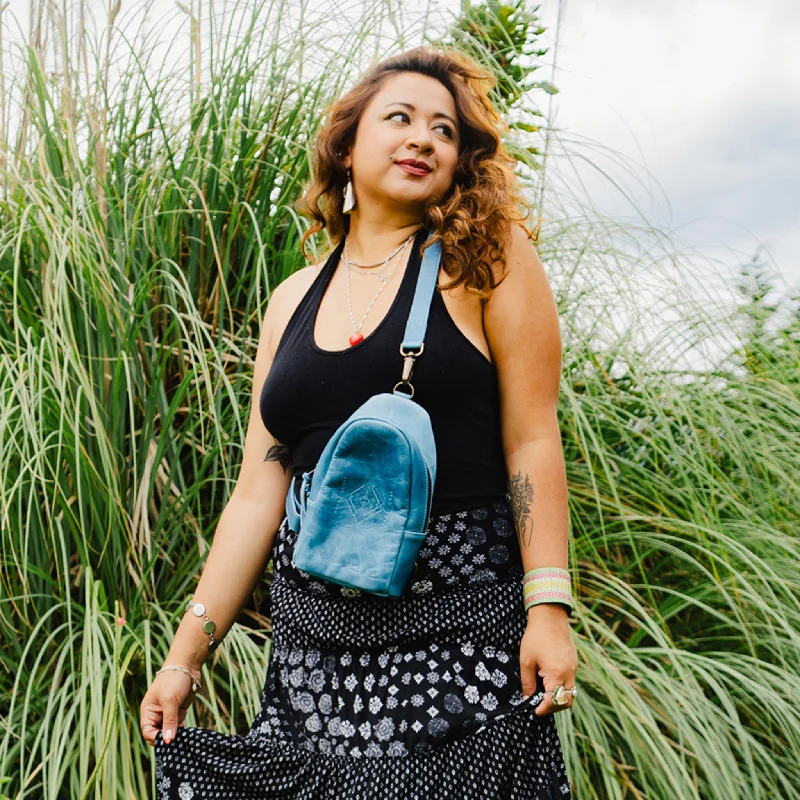 SMALL 2.0 CROSSBODY SLING - FULL LEATHER - CERULEAN Designer Bags At Exclusive Clearance Prices SMALL 2.0 CROSSBODY SLING - FULL LEATHER - CERULEAN Designer Bags At Exclusive Clearance Prices