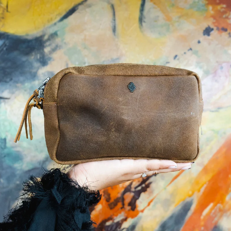 WANDER CROSSBODY BAG + WIDE ADJUSTABLE STRAP SET - FULL LEATHER - TEXAS Statement Bags With Exclusive Savings WANDER CROSSBODY BAG + WIDE ADJUSTABLE STRAP SET - FULL LEATHER - TEXAS Statement Bags With Exclusive Savings